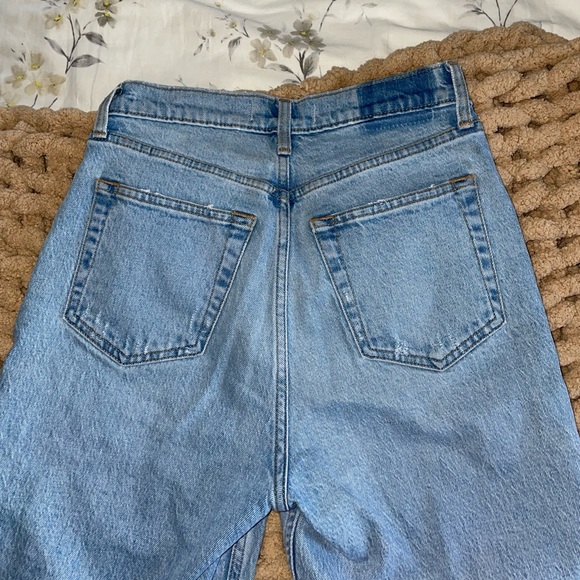 High Rise Cross Over Dad Jean - Picture 7 of 7